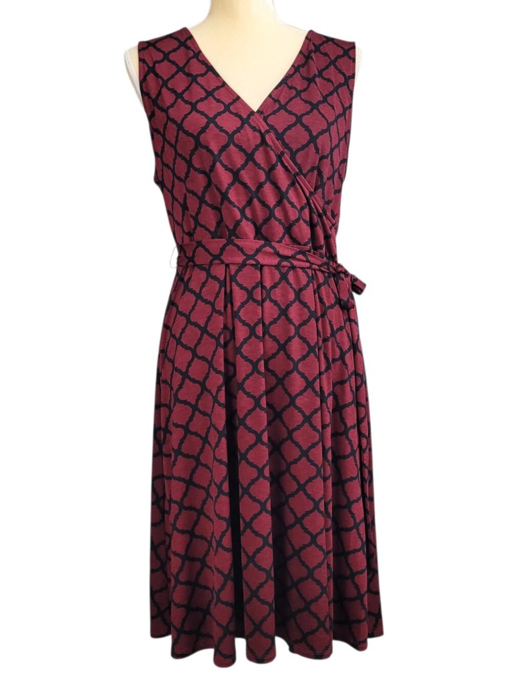 Mix By Hawthorn Kassidy Faux Wrap Dress Women's L Burgundy Preppy Moroccan Print